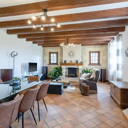 8 Personnes Proche Sarlat Cazoules