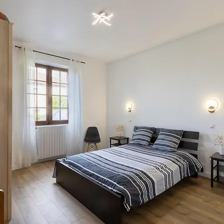 Maison De Vacances Proche Sarlat Feriehus Cazoules
